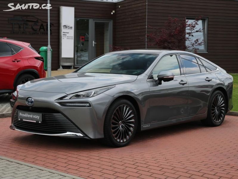 Toyota Mirai, 0,0 FCEV Excecutive VIP druhá